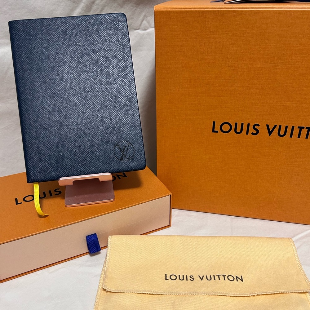Louis Vuitton Dark Blue Leather Journal Authentic 📕